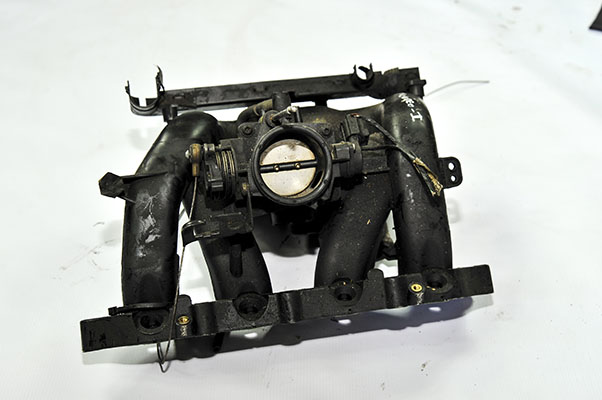 FORD RANGER 3.0 TDCİ ÇIKMA PARÇA EMME MANİFOLT